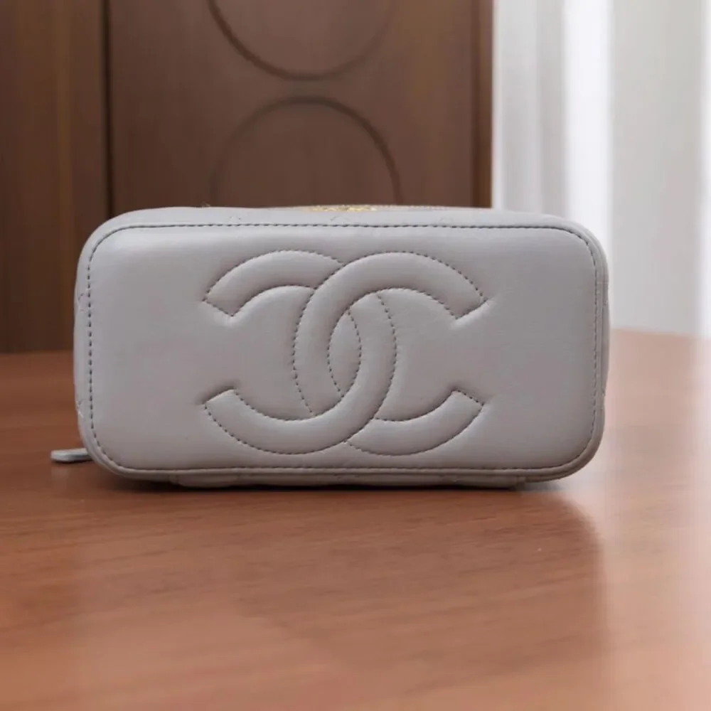 Chanel Women Pre-Loved Bag Very Good Condition